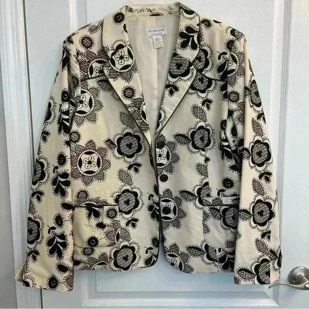 Floral Off White and Black Blazer By Victor Costa